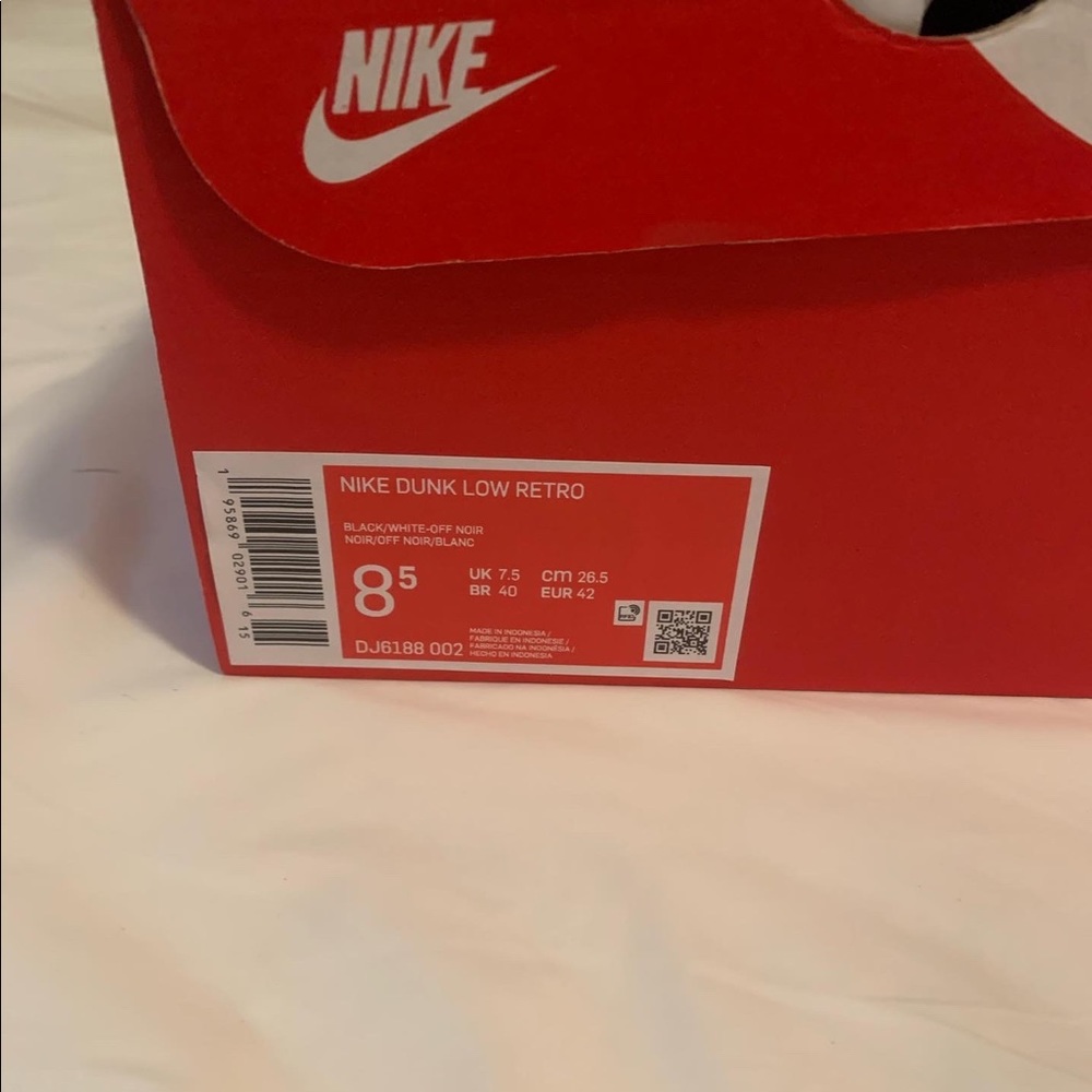 Nike Dunks Reverse Pandas - image 2